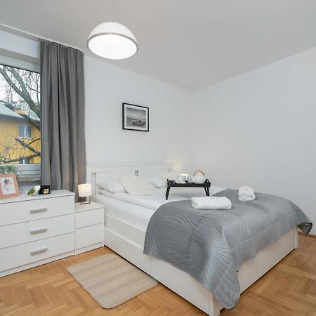 Jozefinska Apartment With Balcony Cracow By Noclegi Renters Krakov Exteriér fotografie
