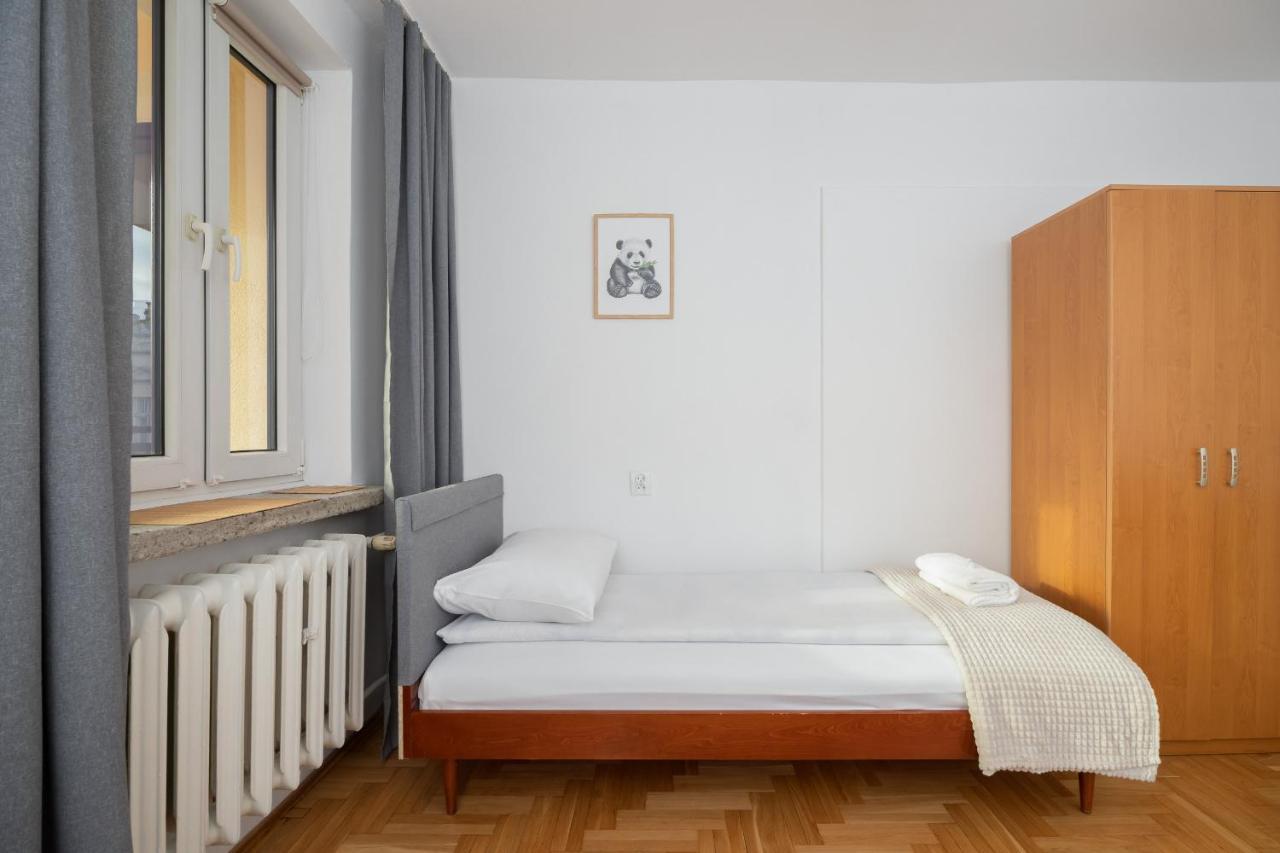 Jozefinska Apartment With Balcony Cracow By Noclegi Renters Krakov Exteriér fotografie